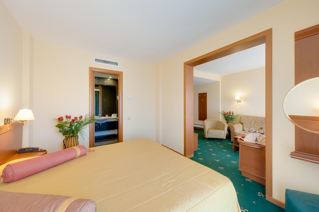 Hotel Palas Мамая Номер фото