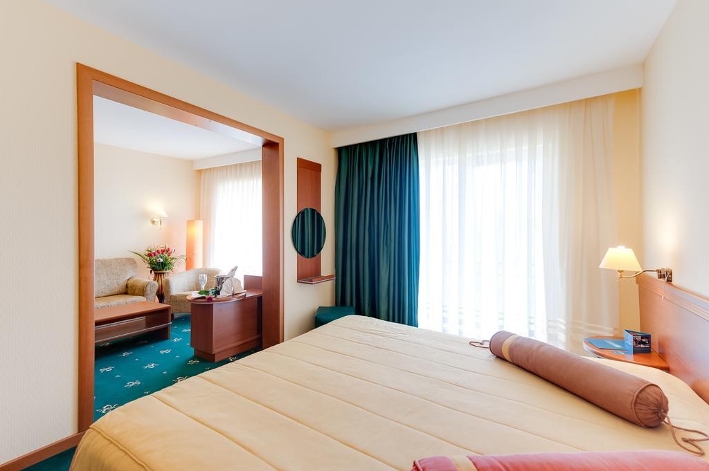 Hotel Palas Мамая Номер фото